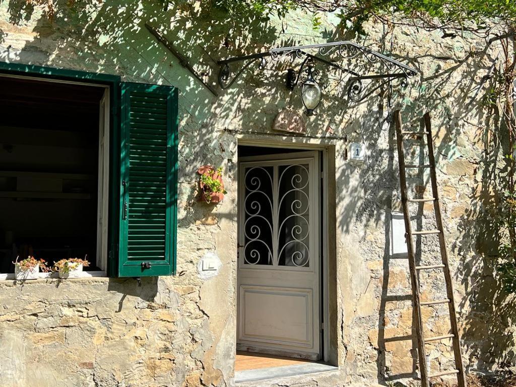 La Casina Del Bassotto バーニ・ディ・ルッカ エクステリア 写真